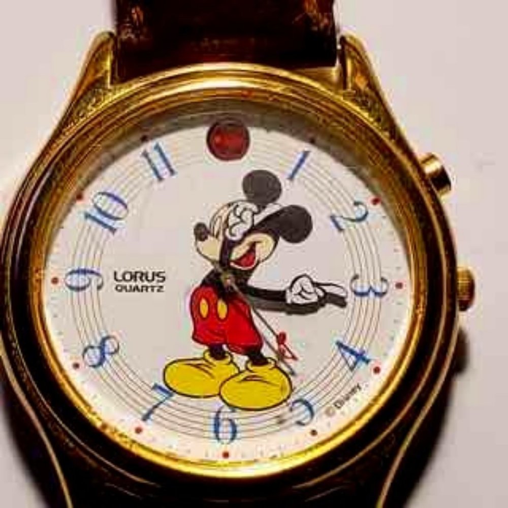 MICKEY MOUSE WATCH Disney Lorus Watch Quartz "Plays Its A Small World MUSICAL"